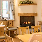 Hotel Alpspitz 3*