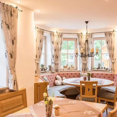 Alpspitz Superior Hotel 3*